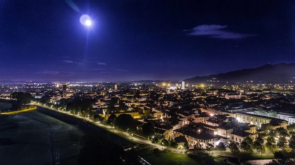 Apartment Dependance Civitali37 Lucca Italy